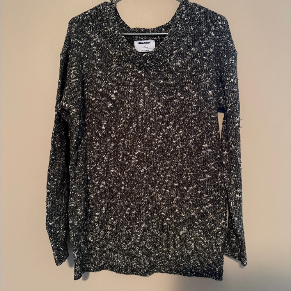 Old Navy Green and White Knit Sweater